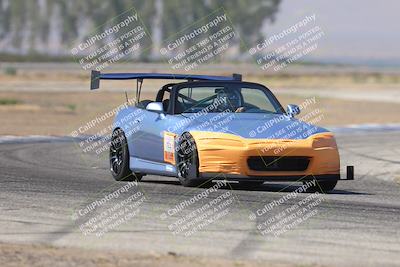 media/Sep-20-2025-Extreme Speed (Sat) [[1fcc23683c]]/Orange (Mid Intermediate)/Session 2 (Sunrise)/